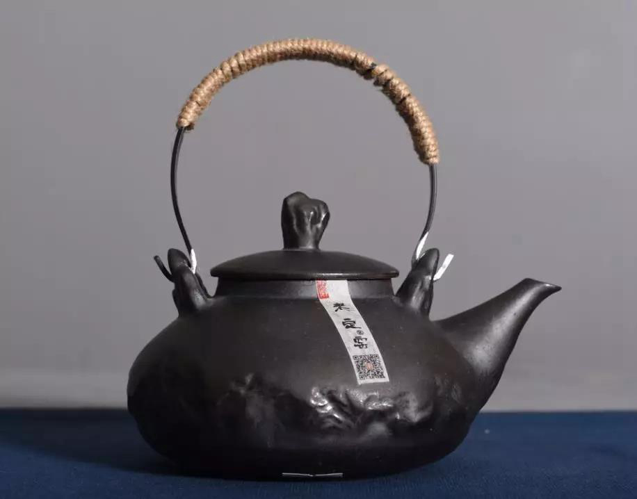 愛茶之人，怎能沒有一把提梁壺？